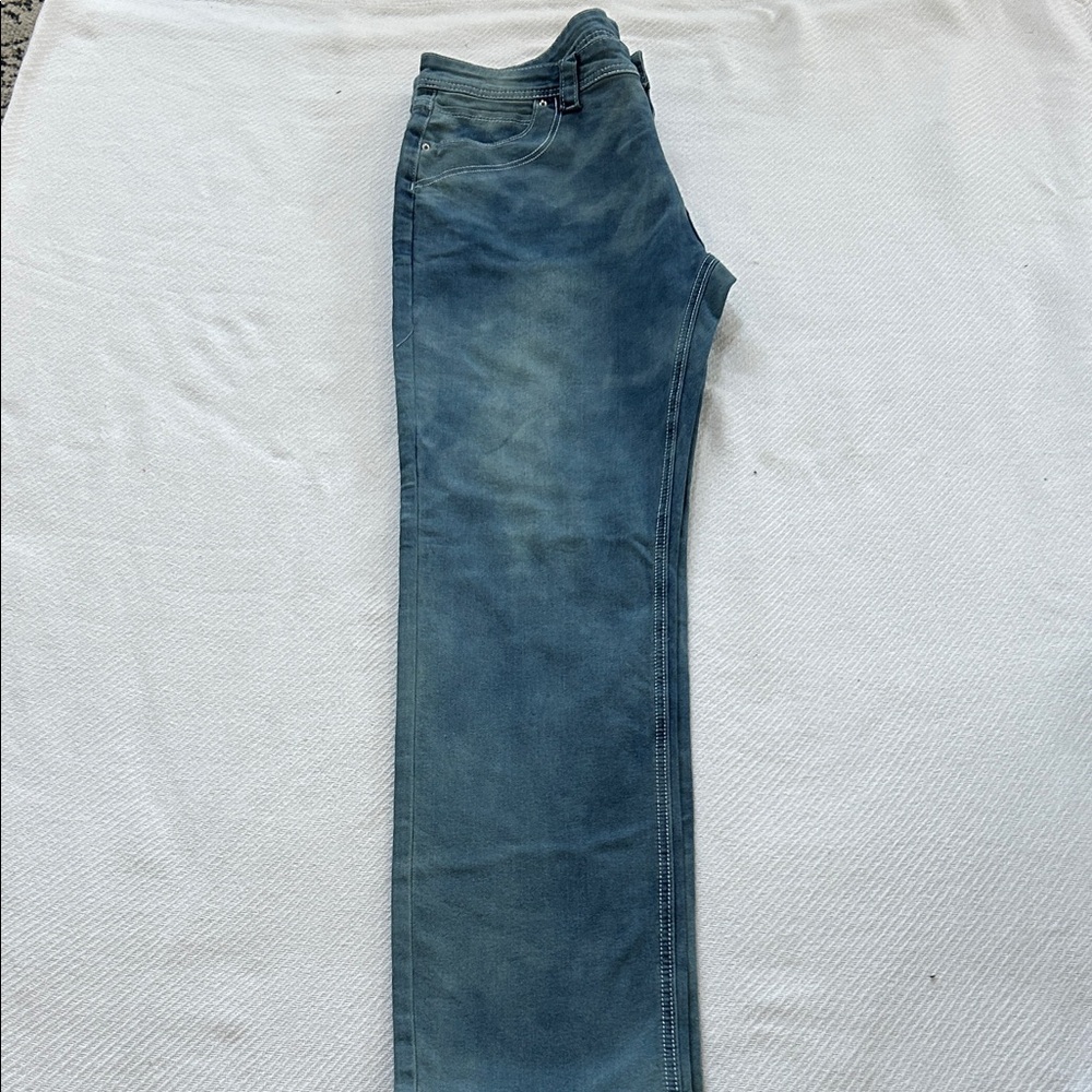 Acid Washed Jeans 👖 - Picture 1 of 4